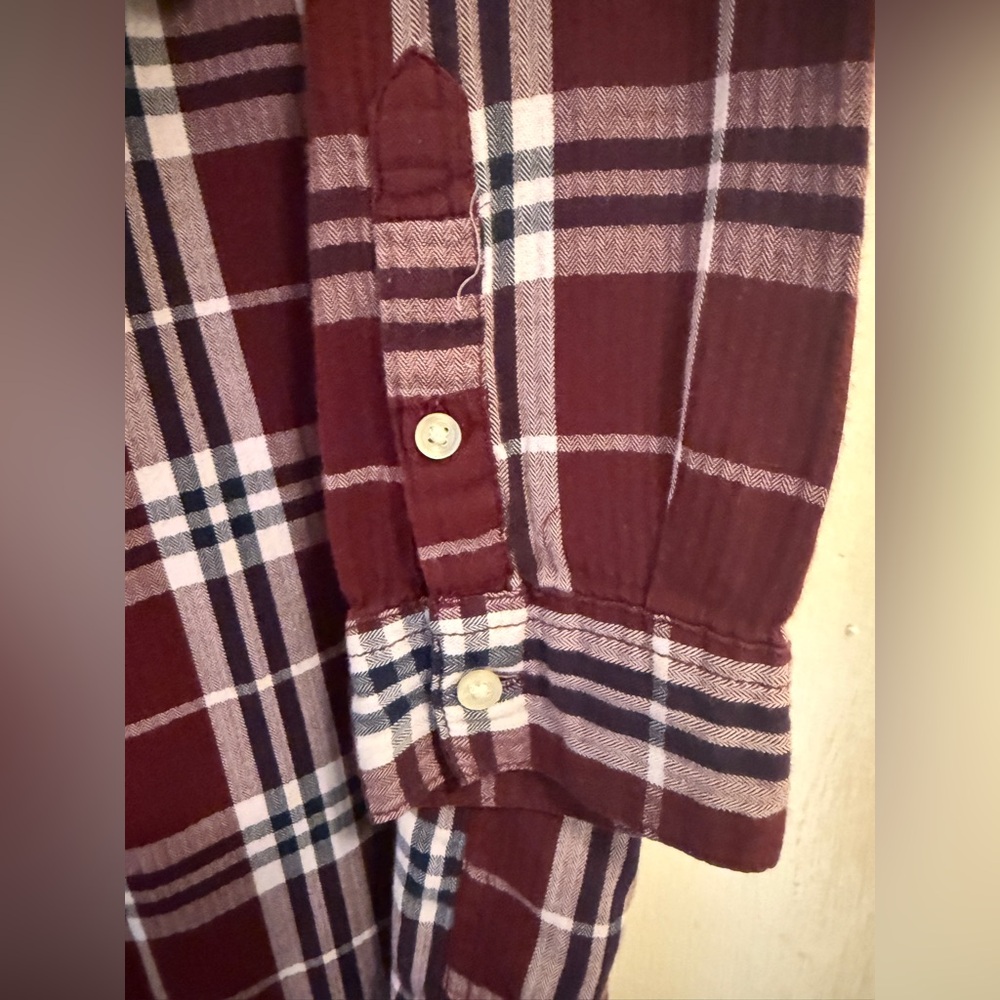Joe Fresh Plaid Button-Down Ladies Shirt - Picture 4 of 7